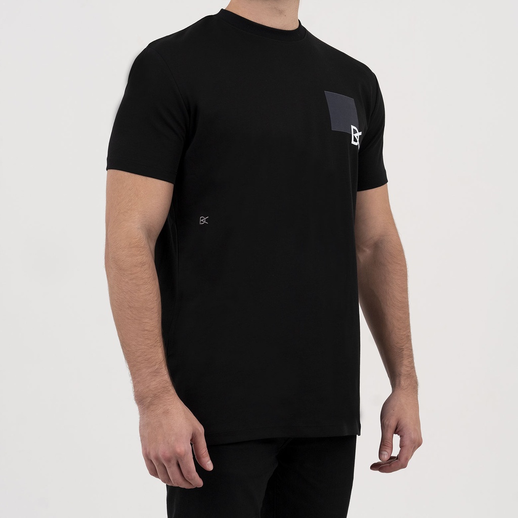 BLACK AESTHETICS T-SHIRT