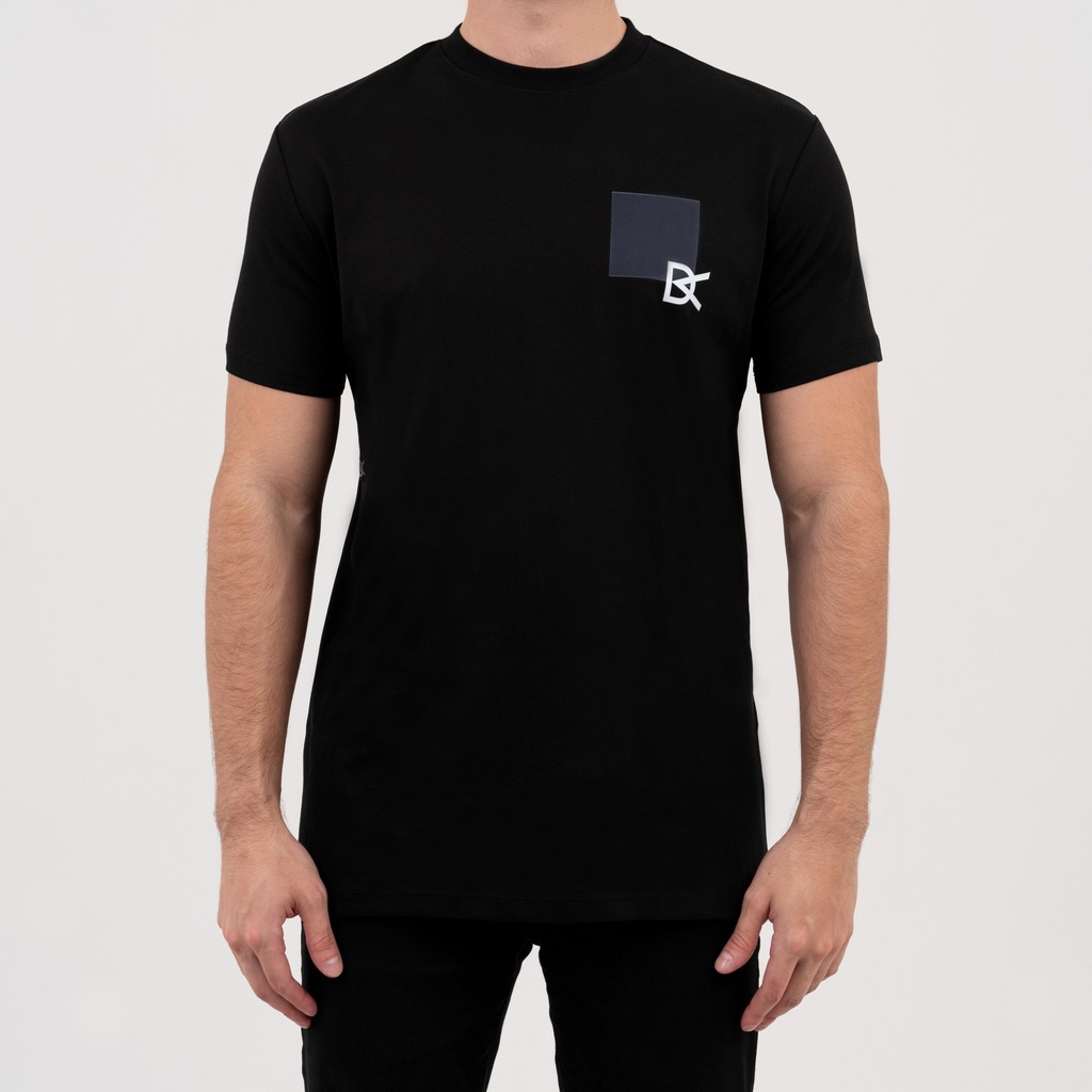 BLACK AESTHETICS T-SHIRT